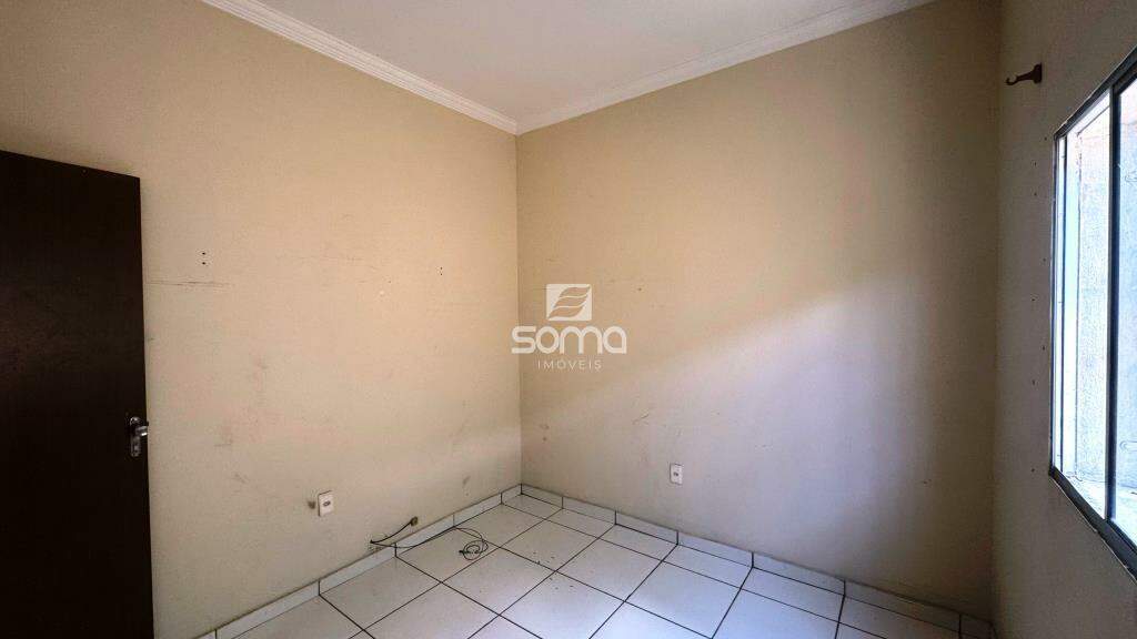 Casa para aluguel no Santa Maria: 