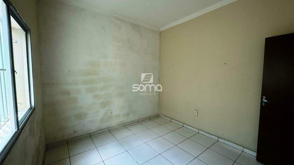 Casa para aluguel no Santa Maria: 