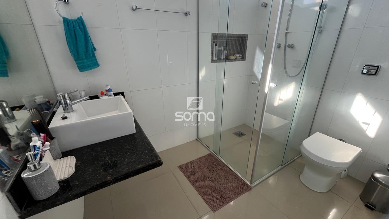 Casa em condomínio à venda no Condominio Rosa dos Ventos: 