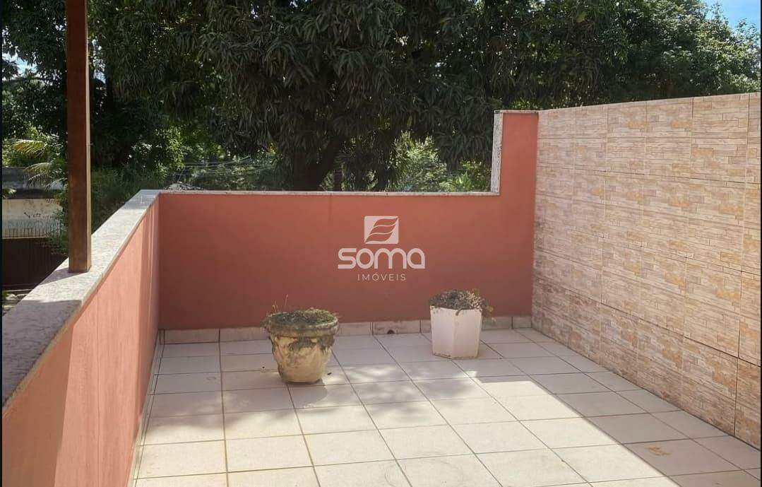 Sítio à venda no Jardim Encantado: 