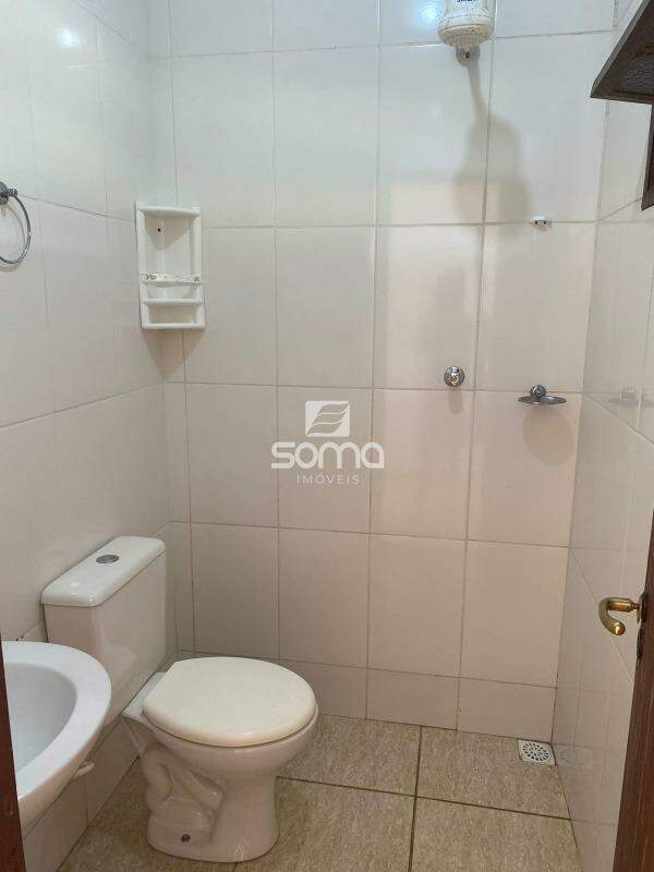 Sítio à venda no Jardim Encantado: 