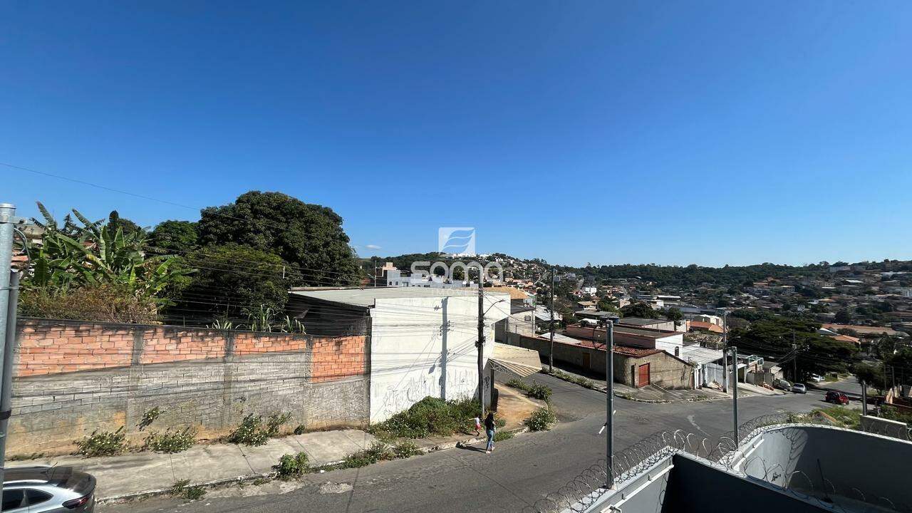 Casa Geminada à venda no Dom Pedro I: