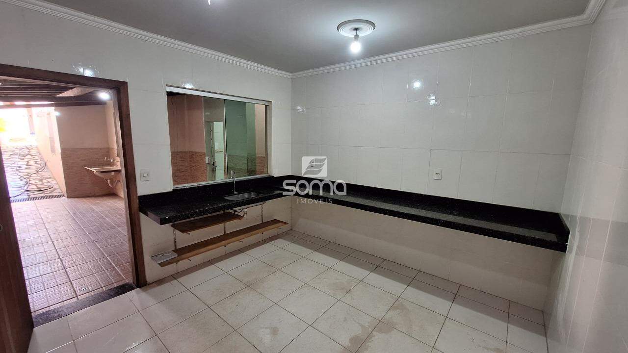 Casa à venda no Condominio Rosa dos Ventos: 