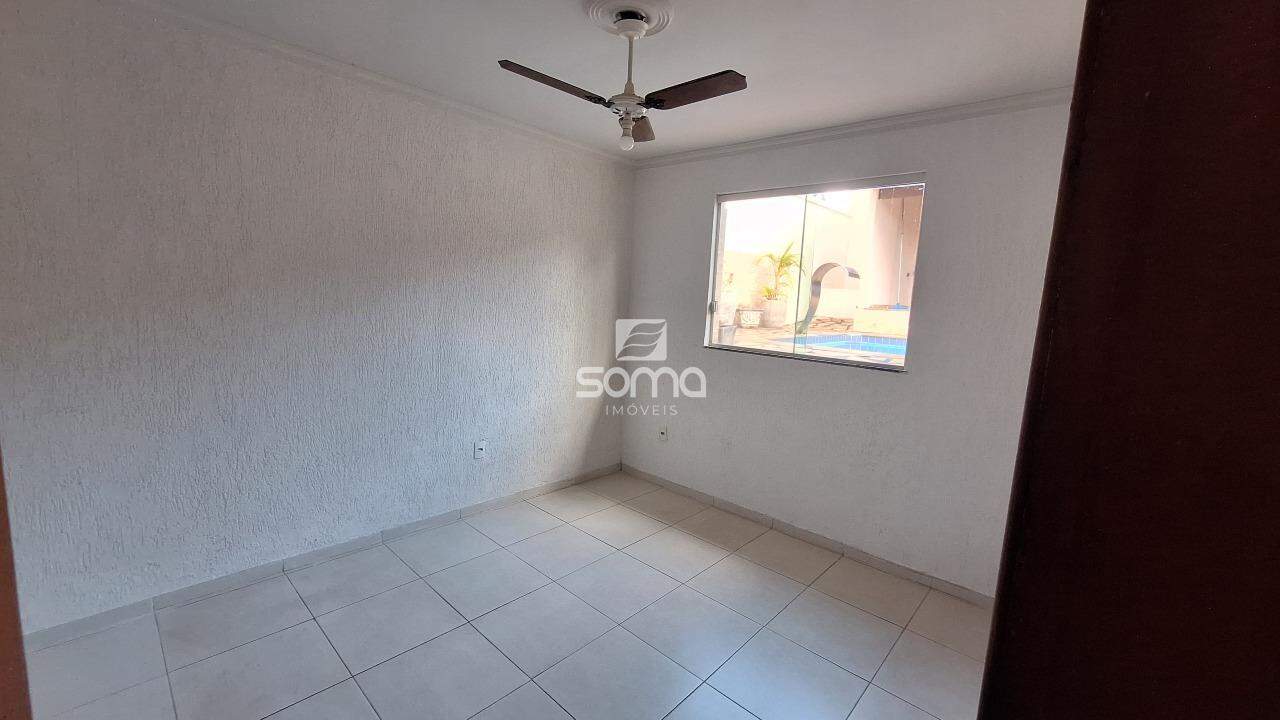 Casa à venda no Condominio Rosa dos Ventos: 