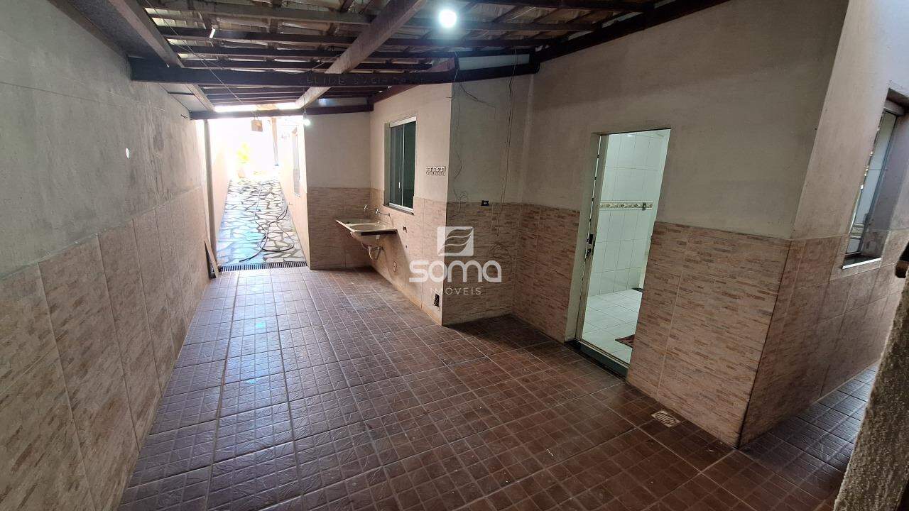 Casa à venda no Condominio Rosa dos Ventos: 