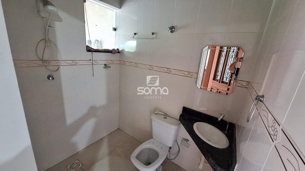 Casa à venda no Condominio Rosa dos Ventos: 