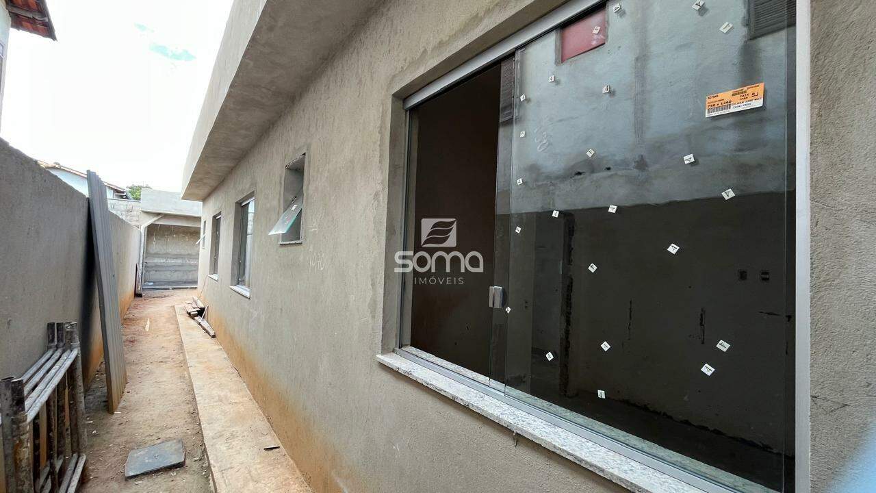 Casa Geminada à venda no VISTA ALEGRE: 