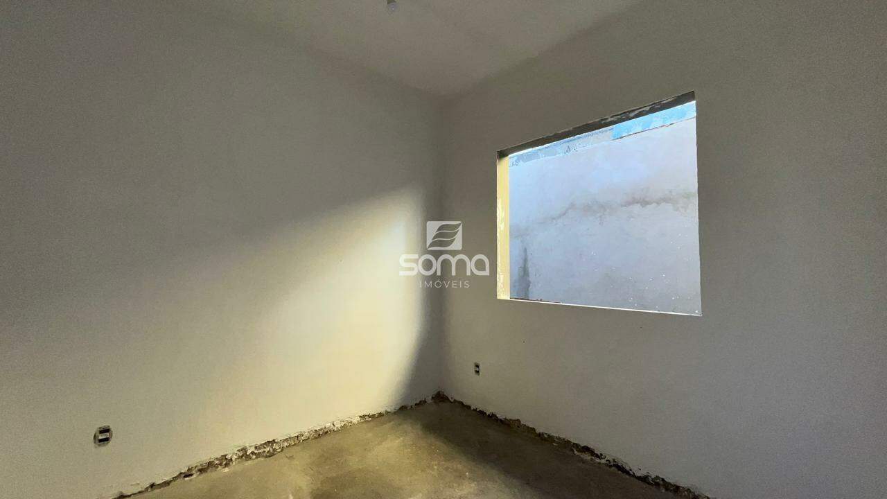 Casa Geminada à venda no VISTA ALEGRE: 