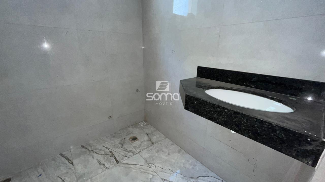 Casa Geminada à venda no VISTA ALEGRE: 