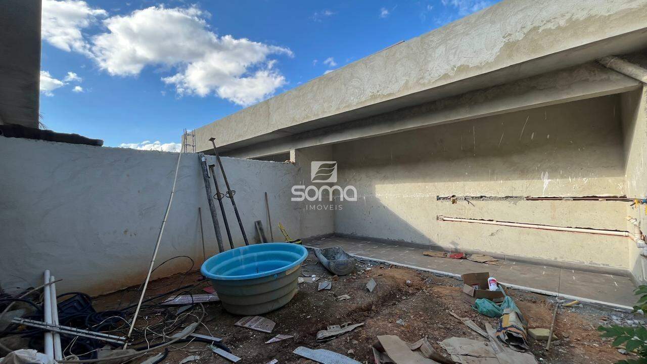 Casa Geminada à venda no VISTA ALEGRE: 