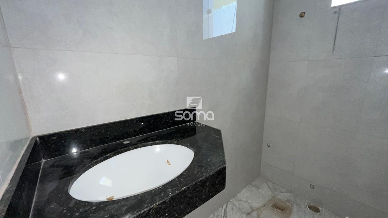 Casa Geminada à venda no VISTA ALEGRE: 