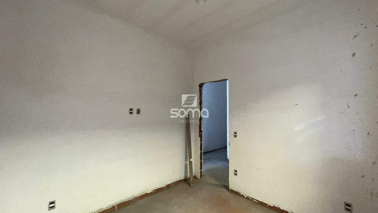 Casa Geminada à venda no VISTA ALEGRE: 