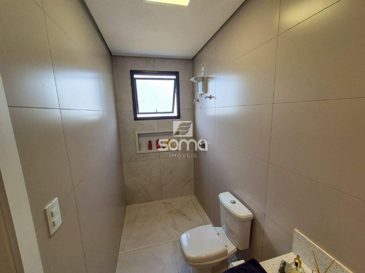 Casa em condomínio à venda no Condominio Rosa dos Ventos:
