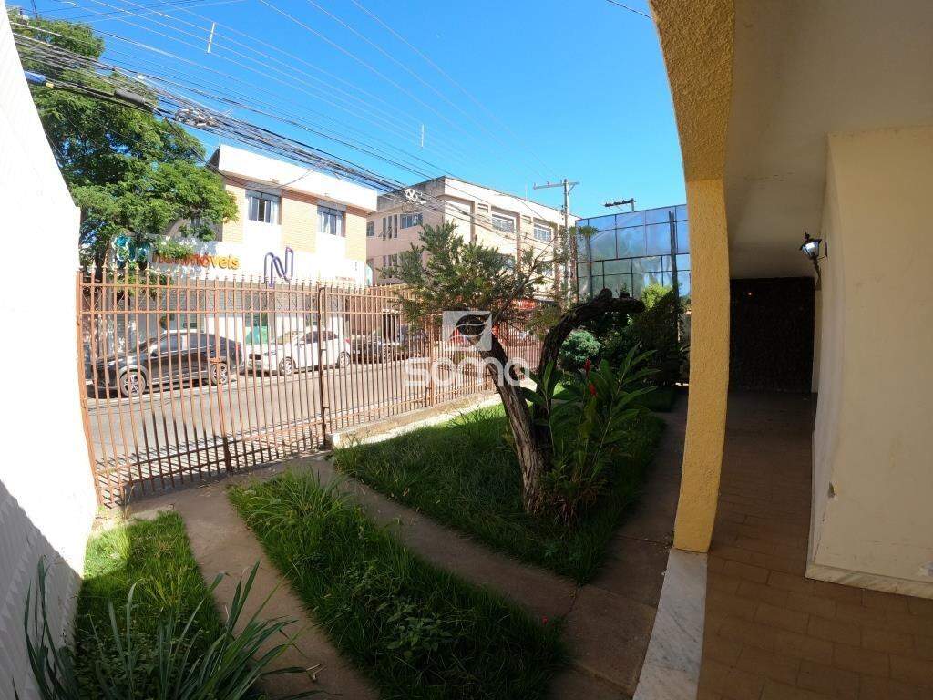 Casa para aluguel no Centro: 
