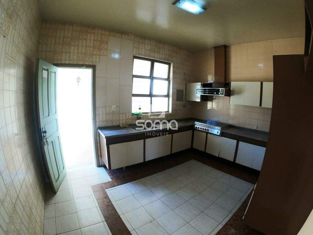 Casa para aluguel no Centro: 