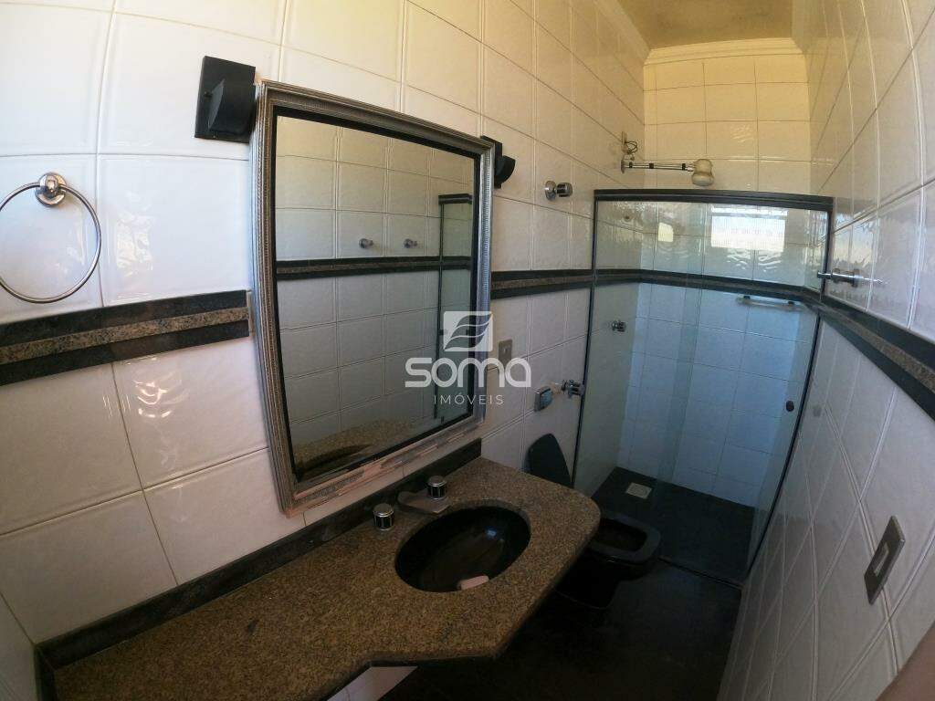 Casa para aluguel no Centro: 