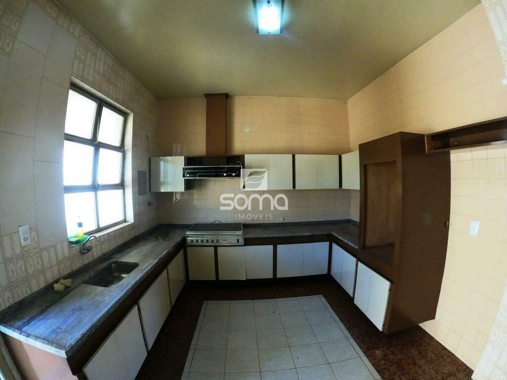 Casa para aluguel no Centro: 