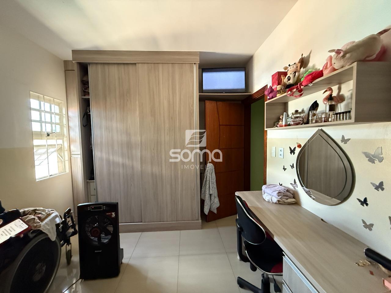 Casa à venda no Vista Alegre: 