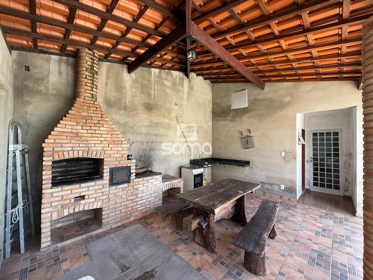 Casa à venda no Vista Alegre: 