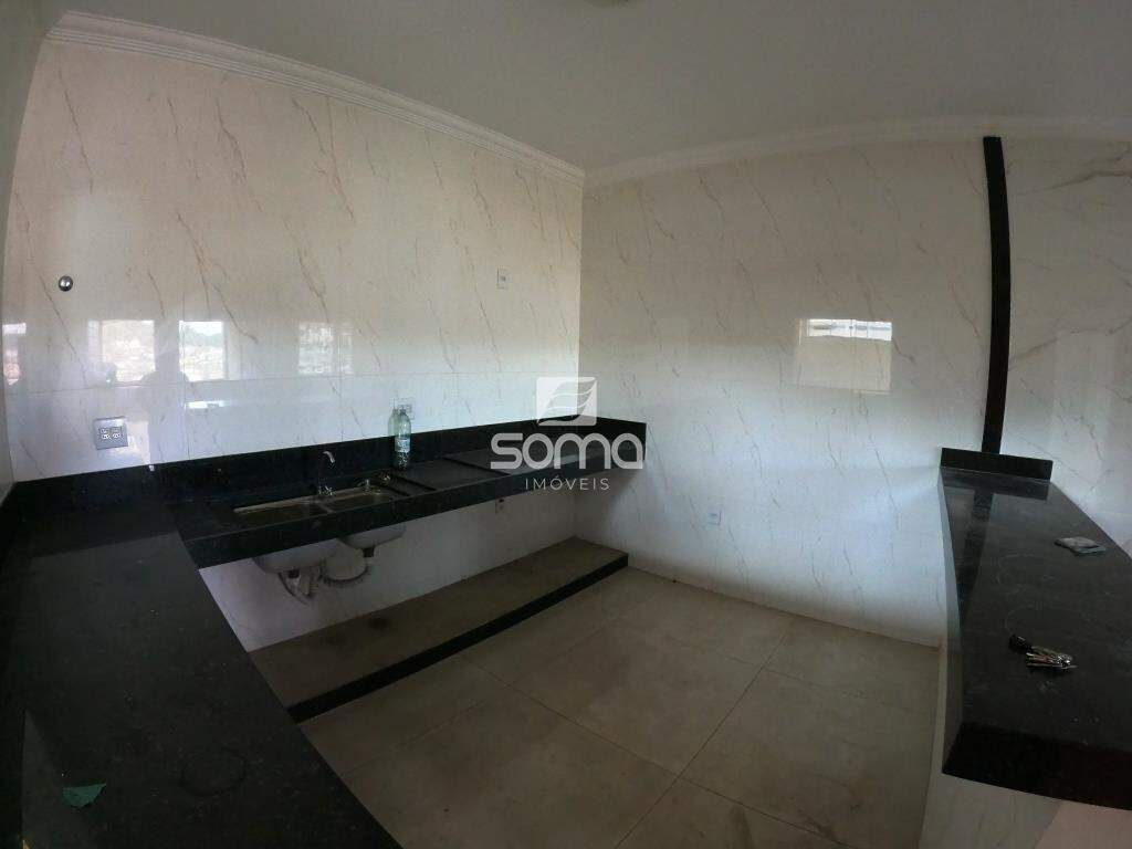Casa para aluguel no Dom Pedro I: 