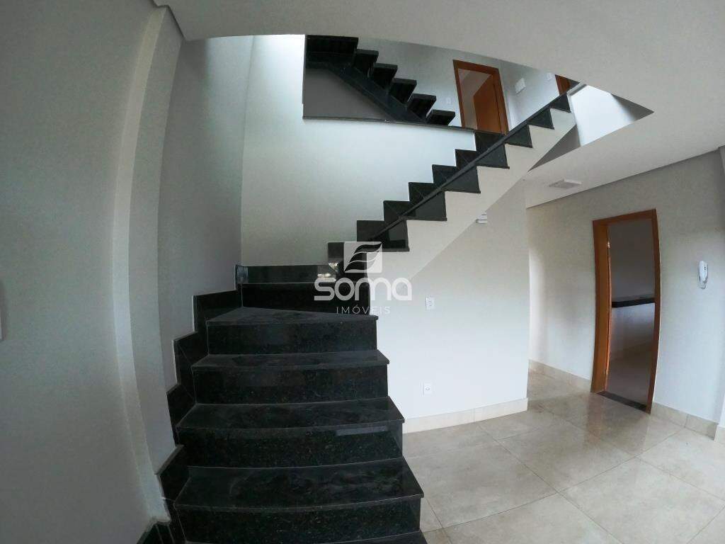Casa para aluguel no Dom Pedro I: 