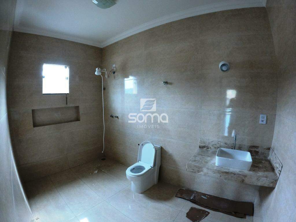 Casa para aluguel no Dom Pedro I: 