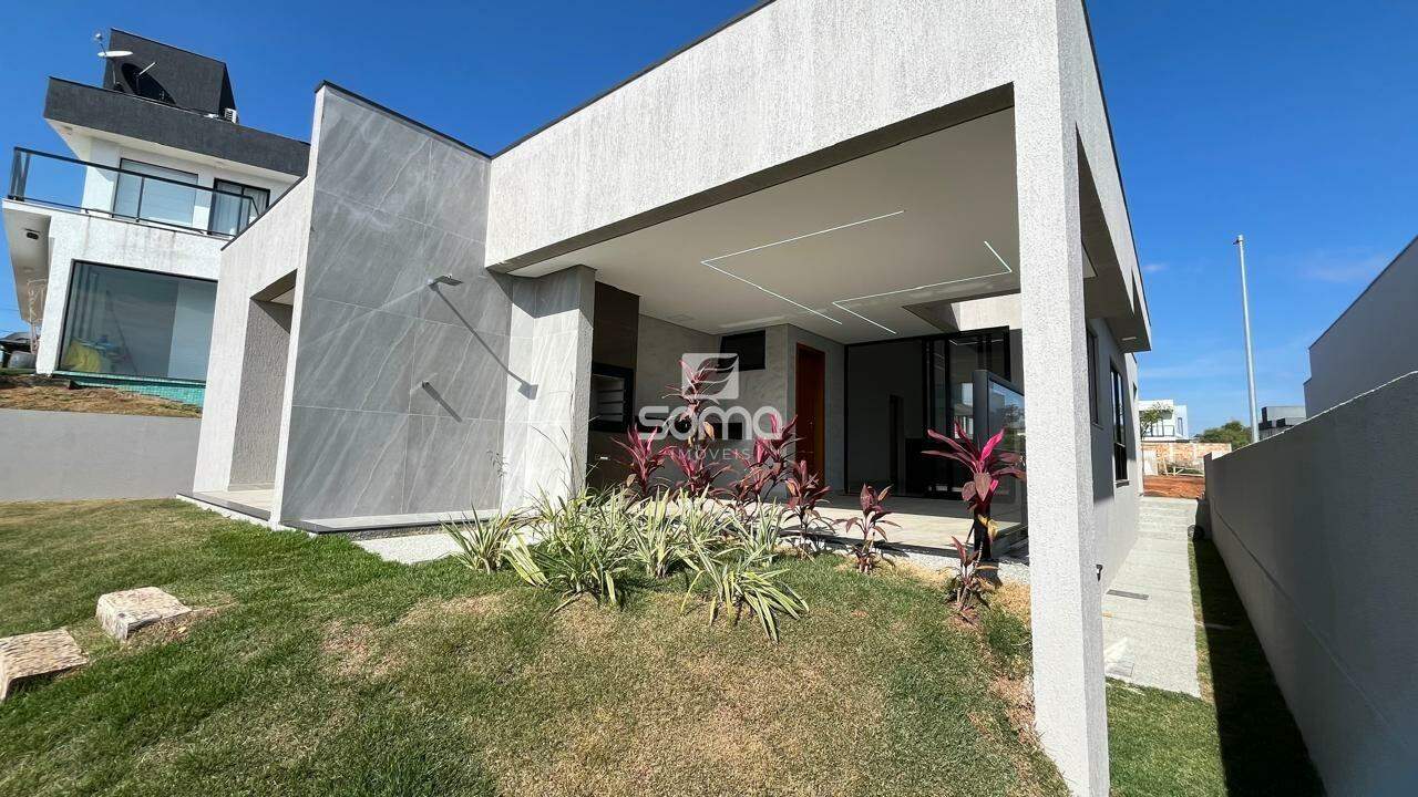 Casa em condomínio à venda no Cond. Villas Park I: