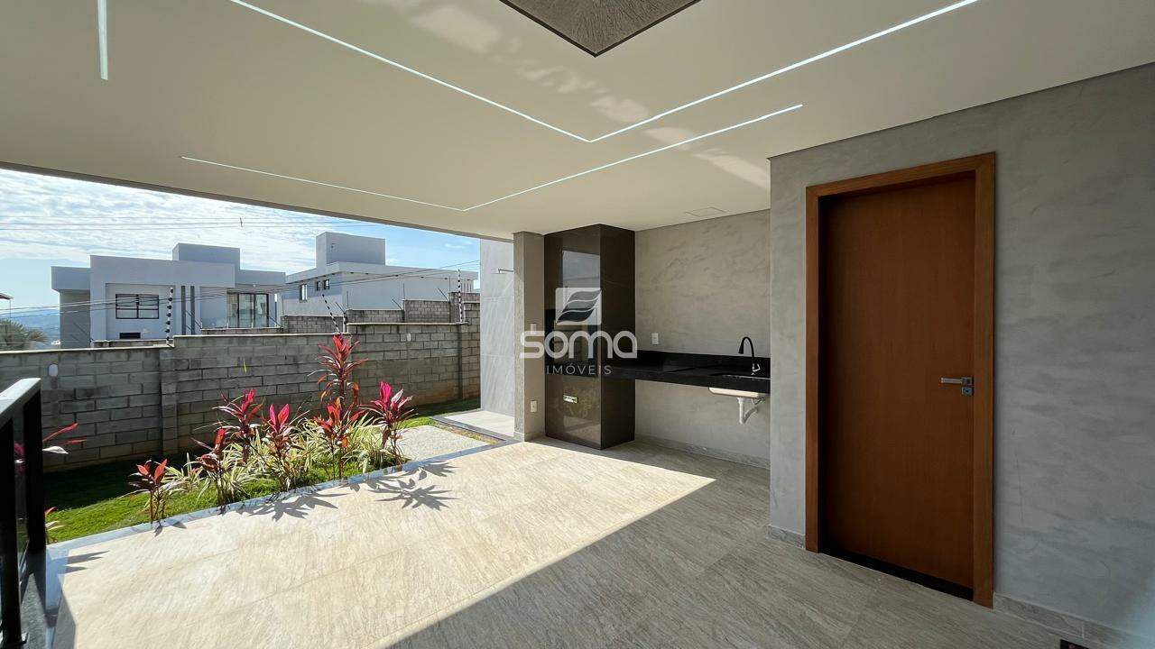 Casa em condomínio à venda no Cond. Villas Park I: