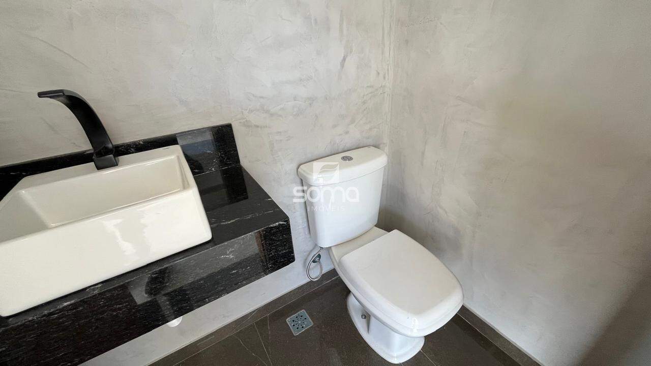 Casa em condomínio à venda no Cond. Villas Park I: