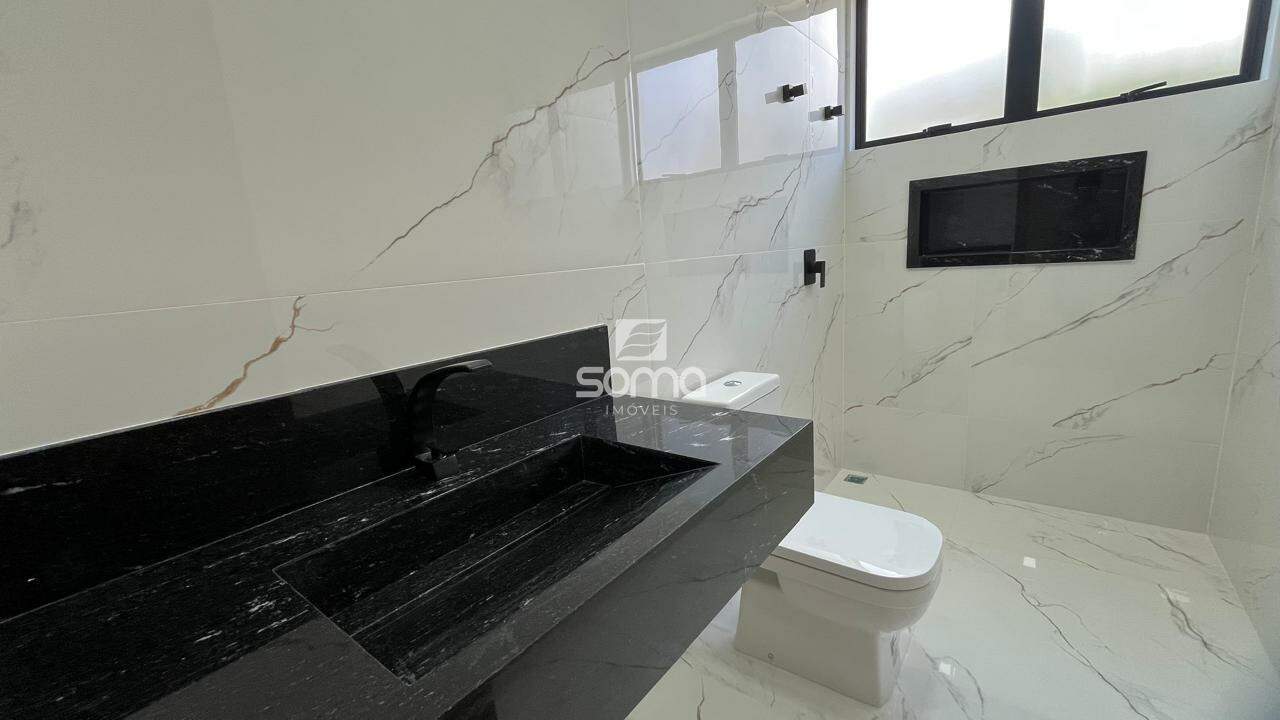 Casa em condomínio à venda no Cond. Villas Park I: