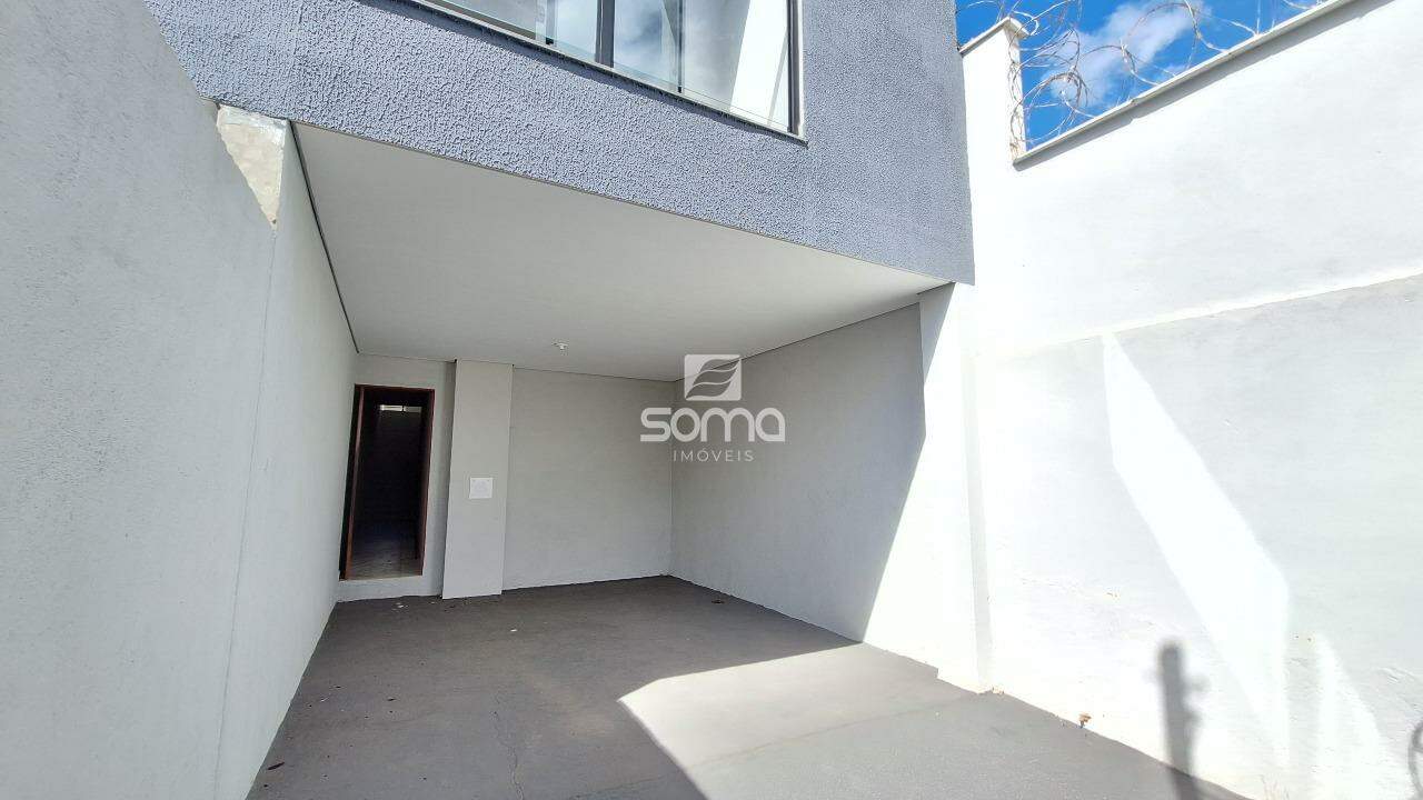 Casa Geminada à venda no Jardim Encantado: 