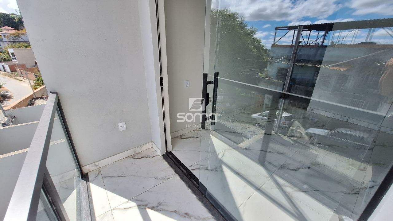 Casa Geminada à venda no Jardim Encantado: 