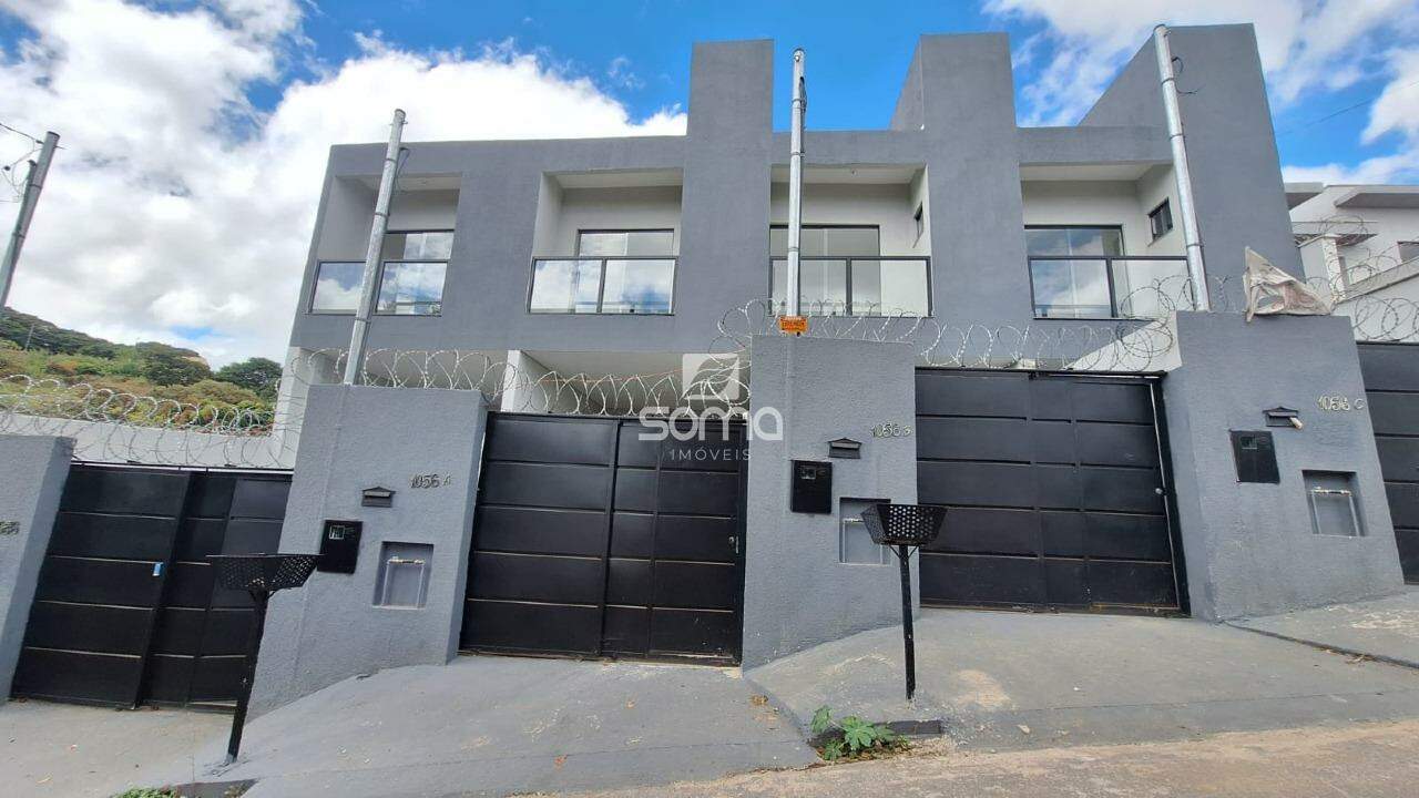 Casa Geminada à venda no Jardim Encantado: 