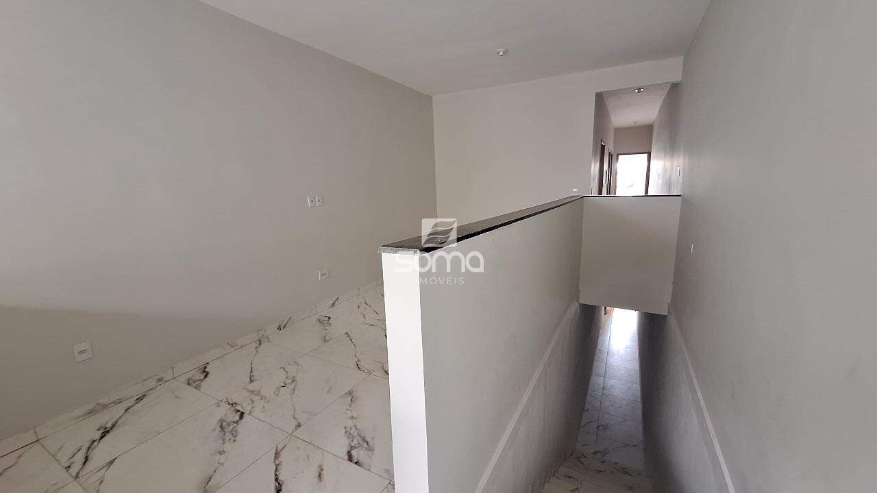 Casa Geminada à venda no Jardim Encantado: