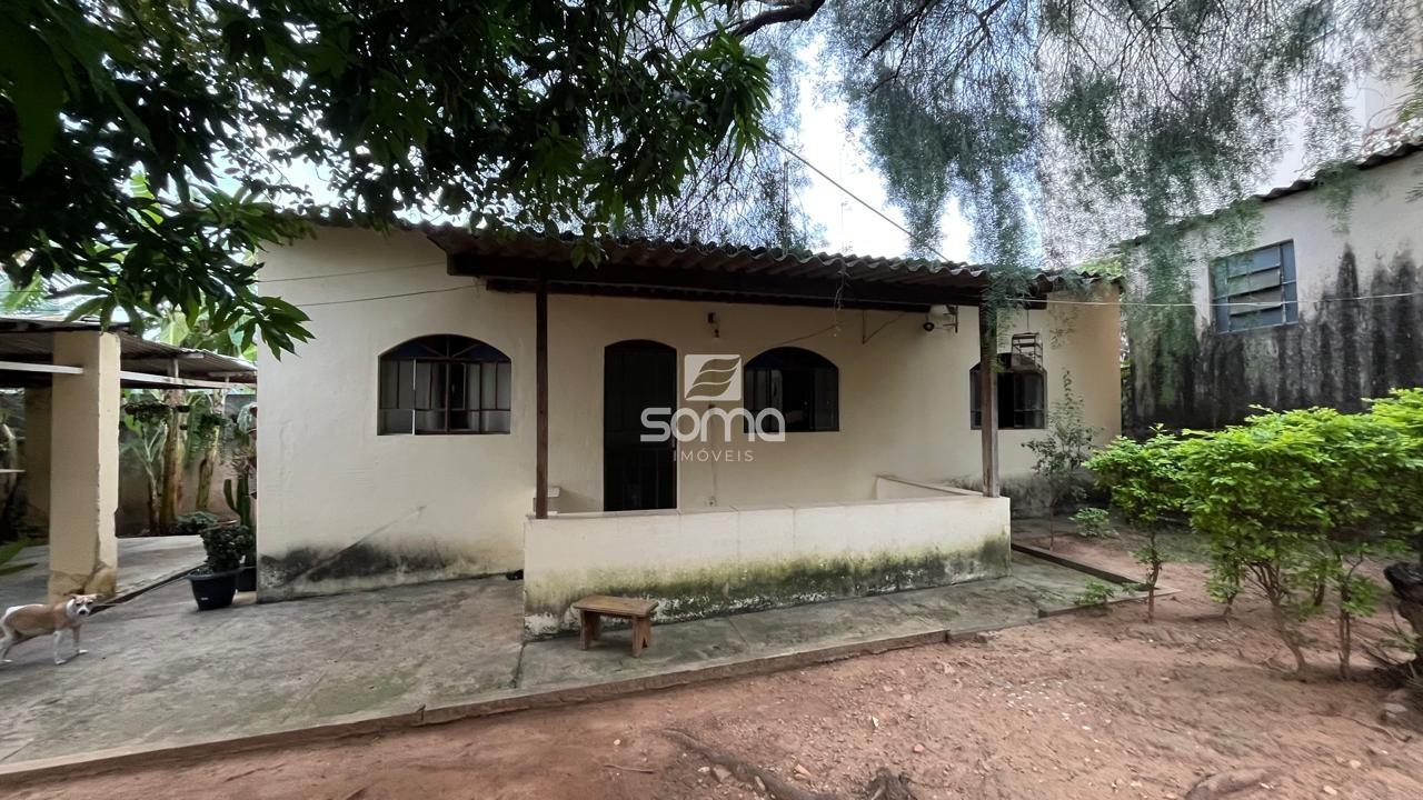 Casa à venda no Célvia: 