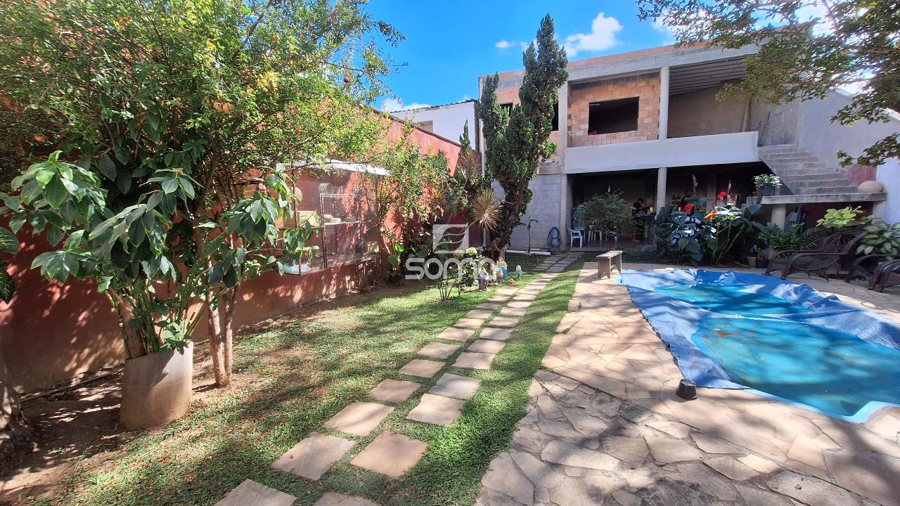 Casa à venda no Santa Maria: 