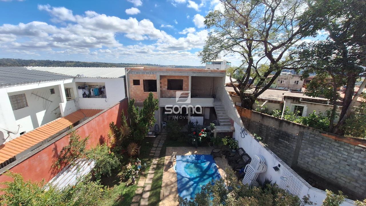 Casa à venda no Santa Maria: 