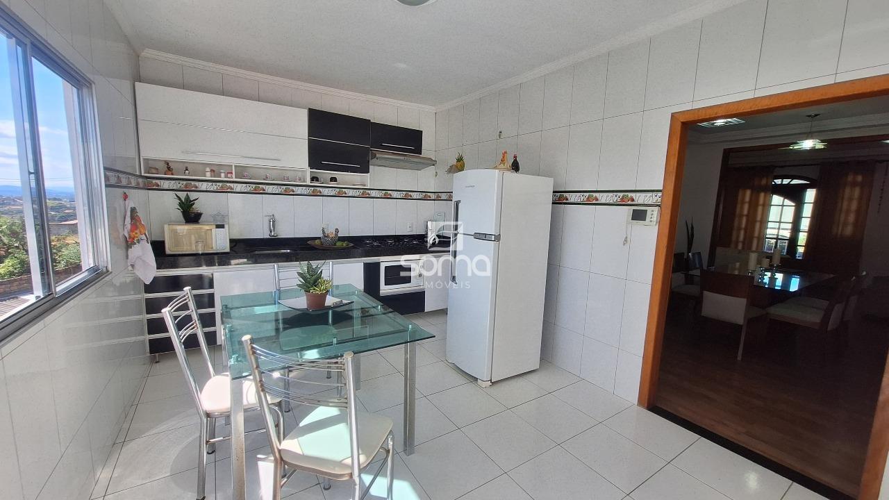 Casa à venda no Santa Maria: 