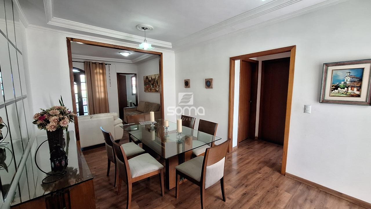 Casa à venda no Santa Maria: 