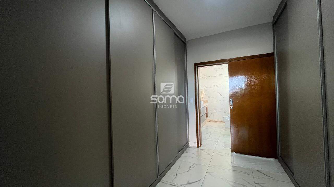 Casa à venda no Jardim Itau: 