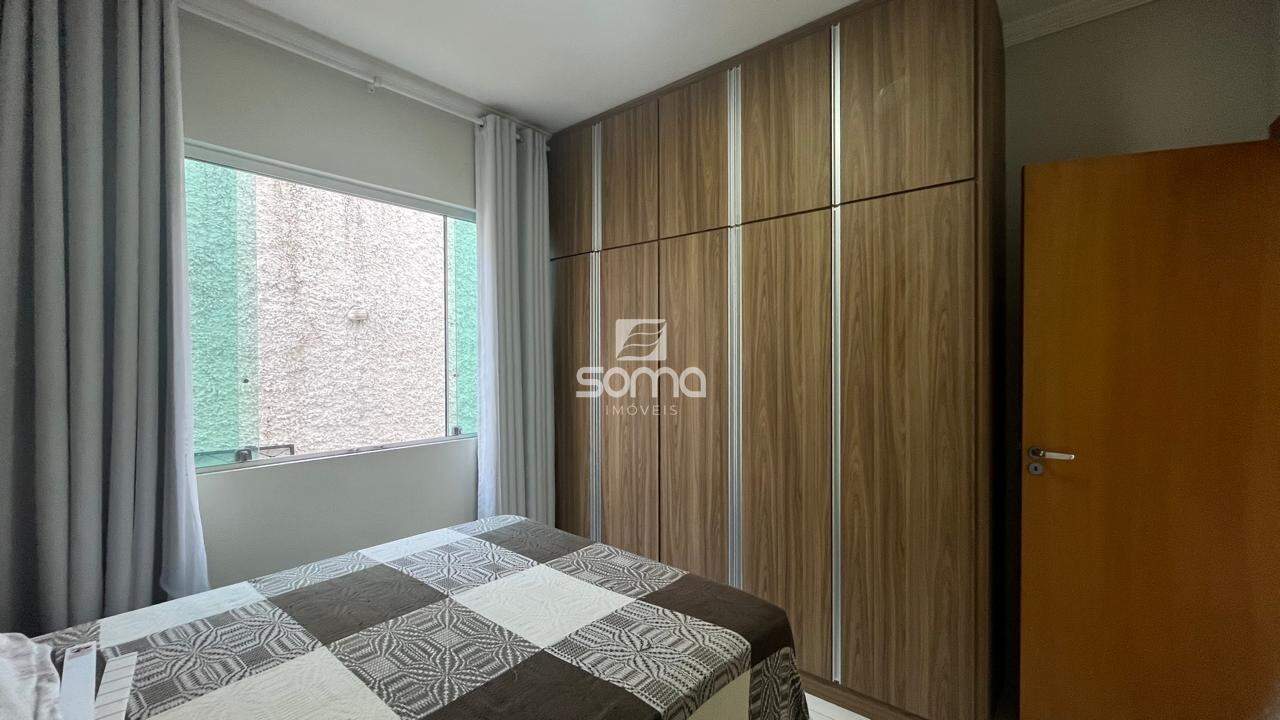Casa à venda no Jardim Itau: 