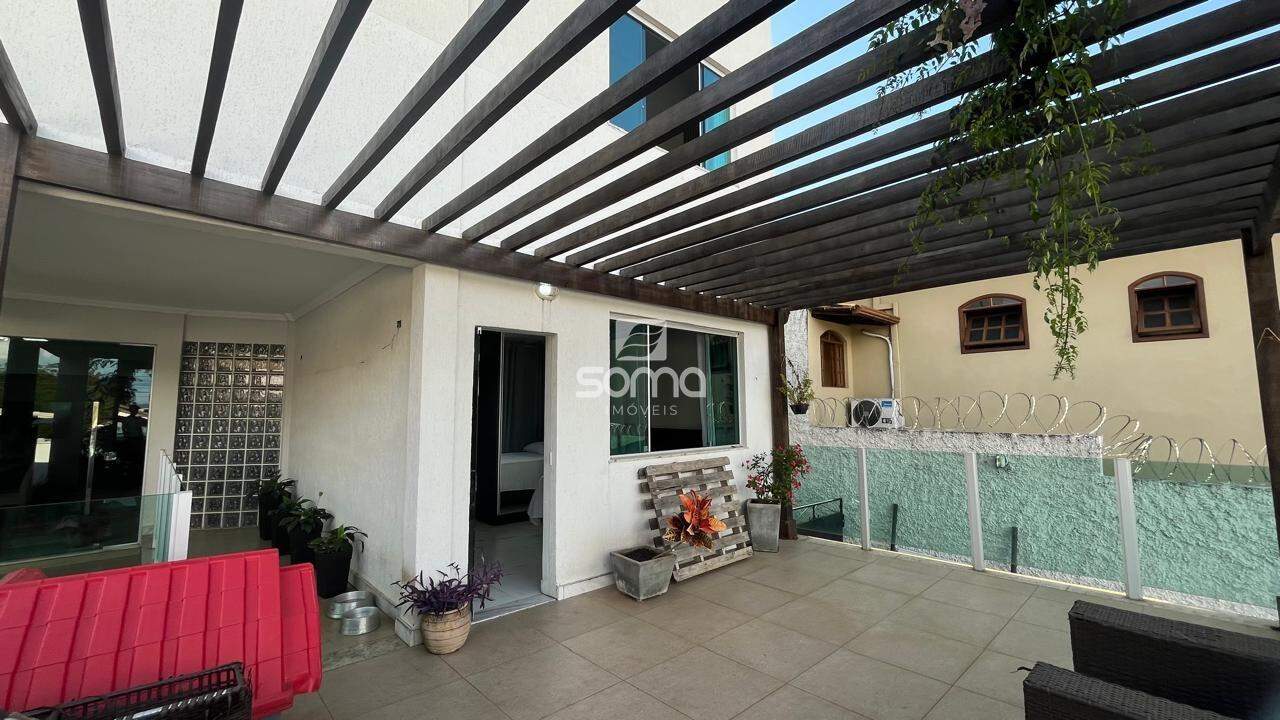 Casa à venda no Jardim Itau: 