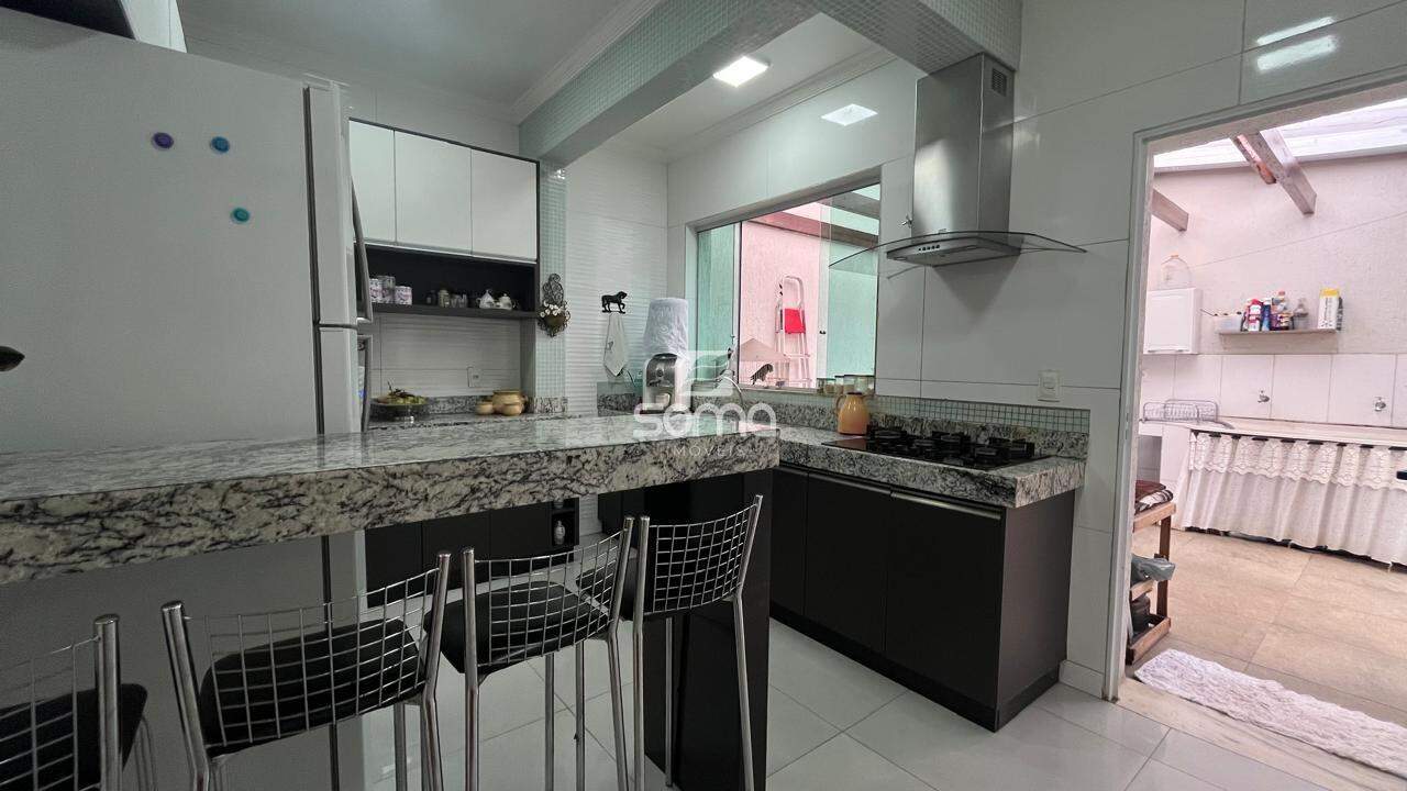 Casa à venda no Jardim Itau: 