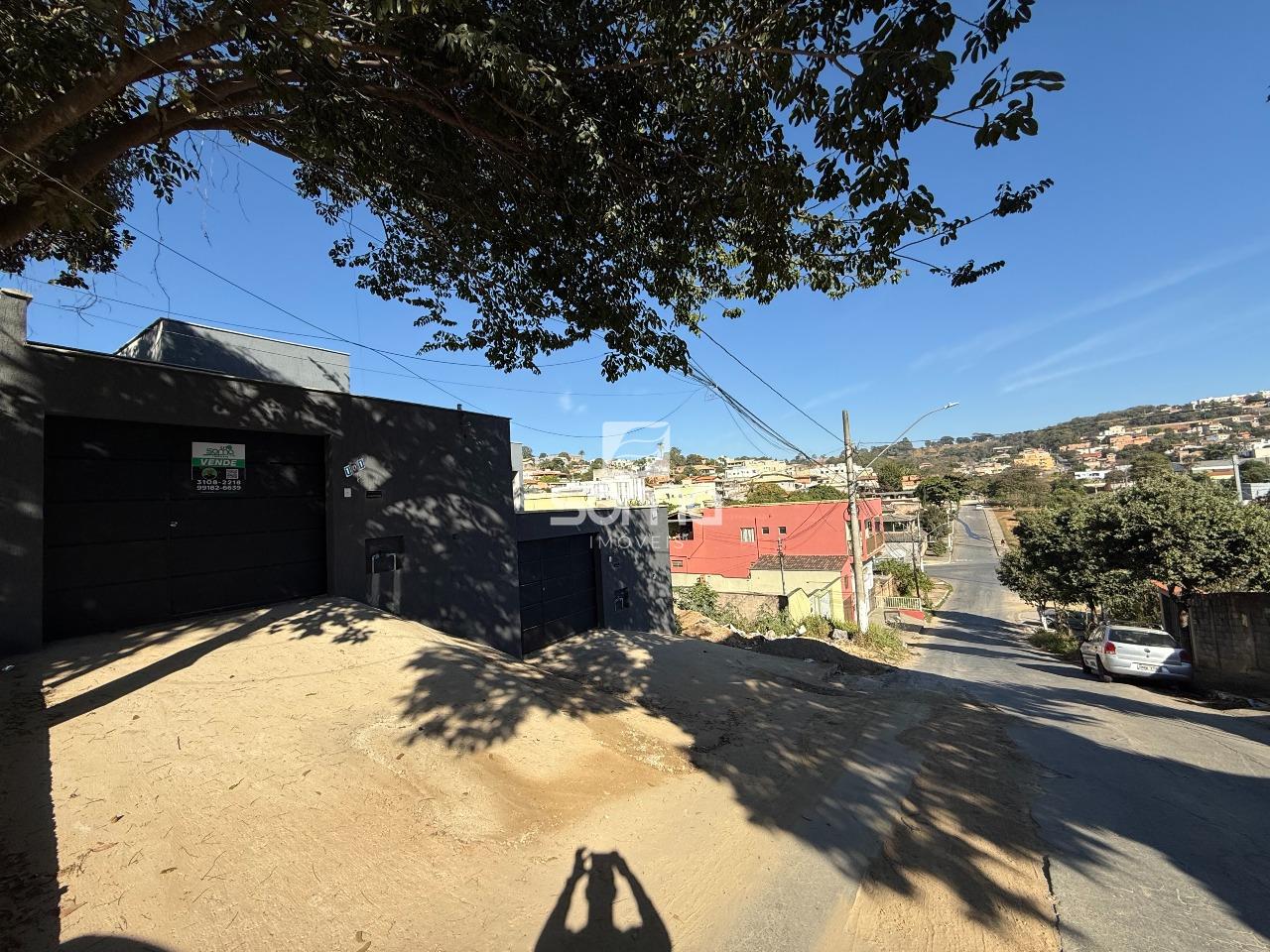 Casa à venda no Dom Pedro I: 