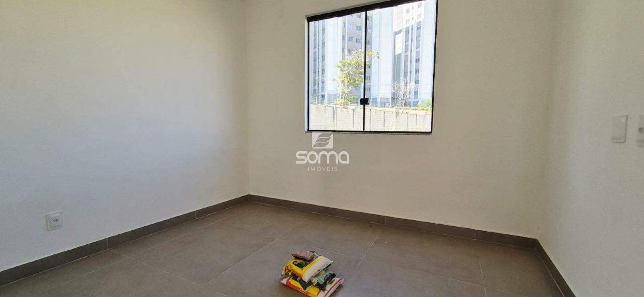 Casa em condomínio à venda no Santo Antônio: 