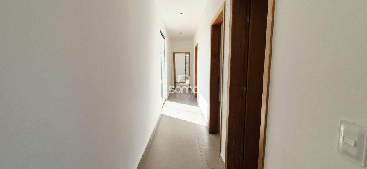 Casa em condomínio à venda no Santo Antônio: 
