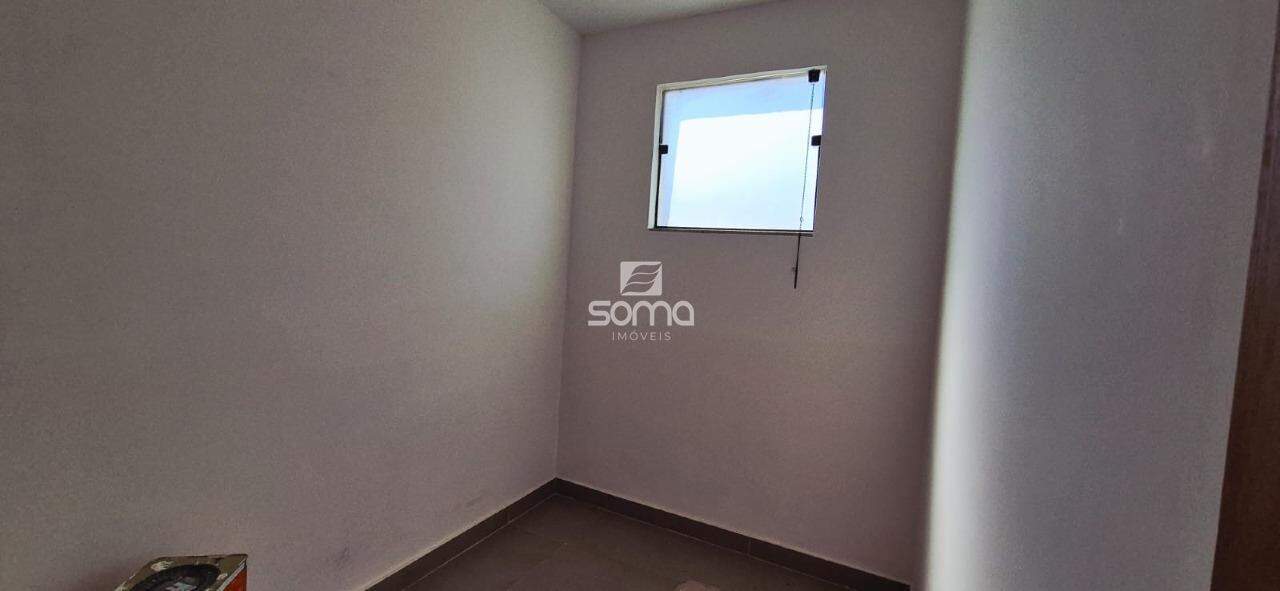 Casa em condomínio à venda no Santo Antônio: 