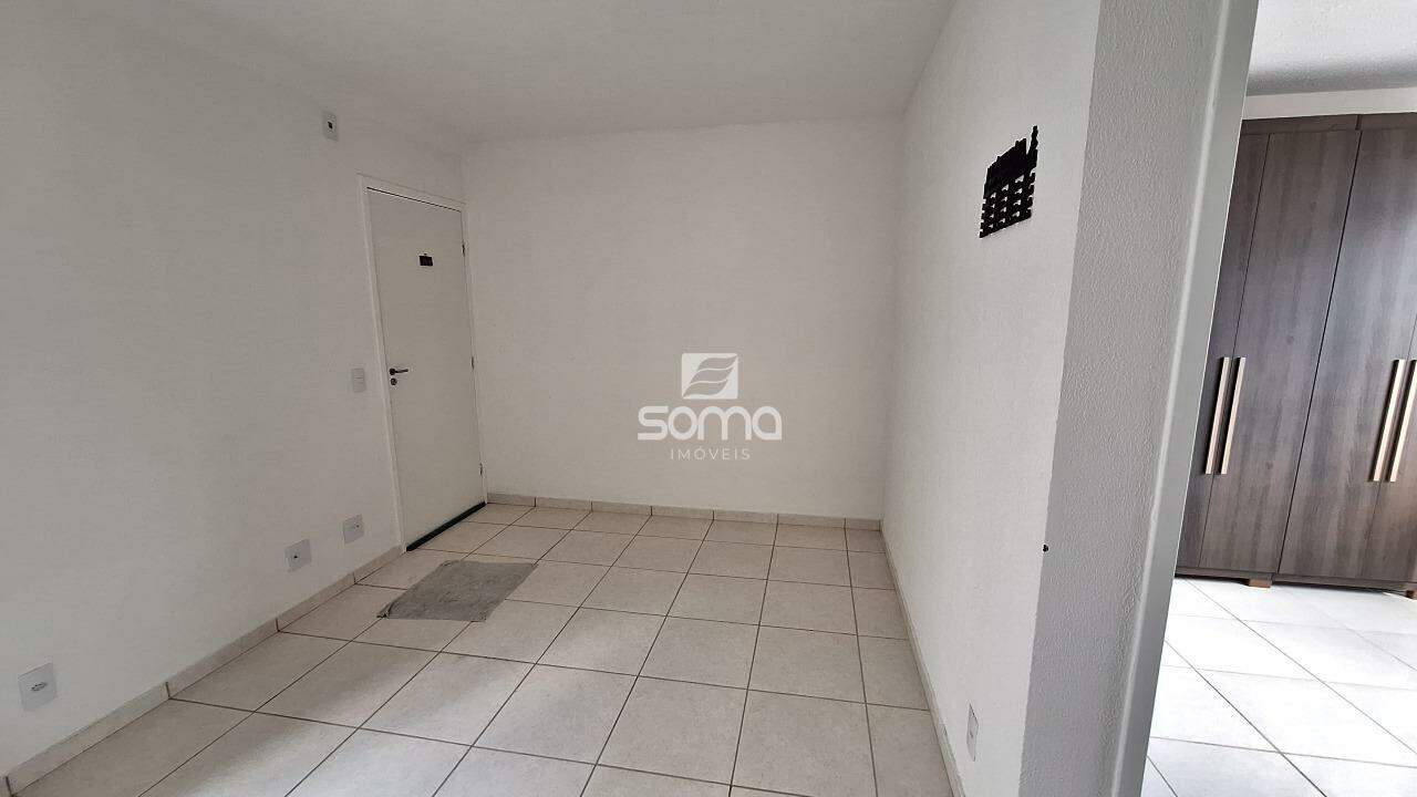 Apartamento à venda no Serra Dourada: