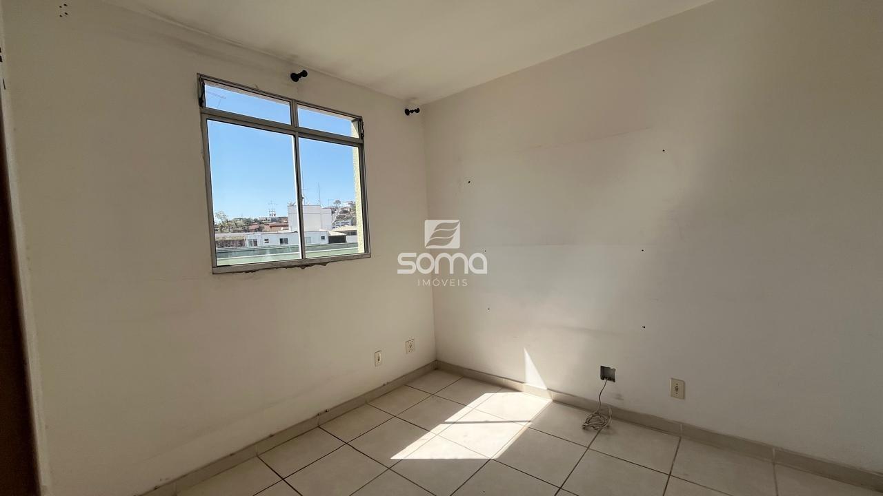 Apartamento à venda no Santa Clara B: 