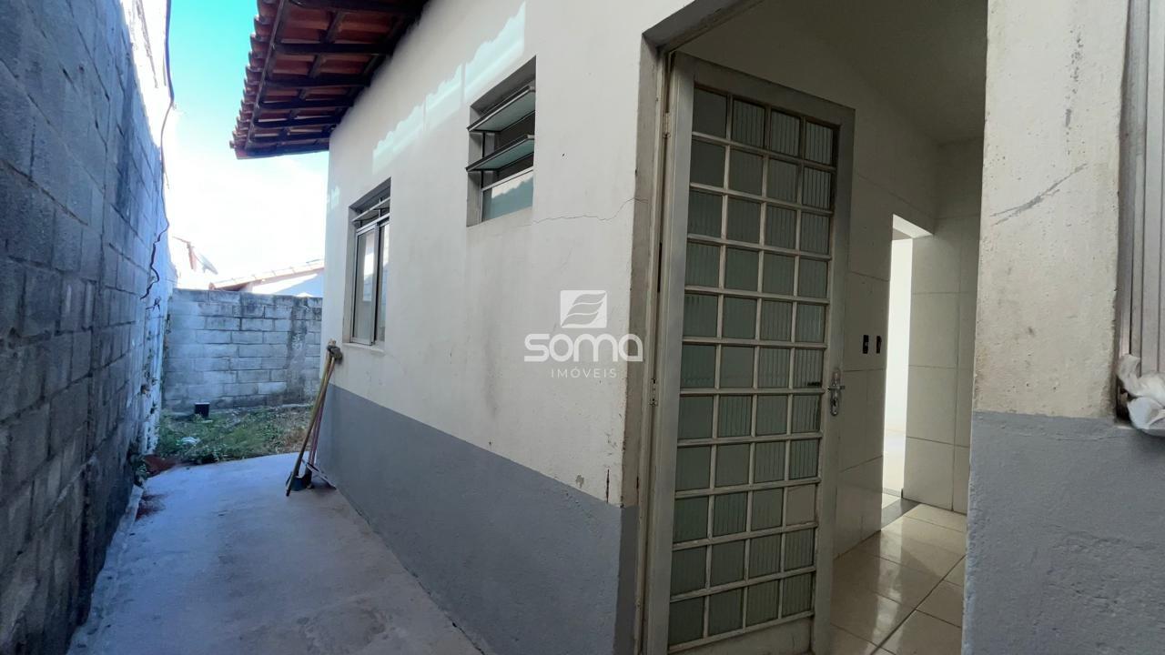 Casa Geminada à venda no Chácaras Reunidas São Vicente: 